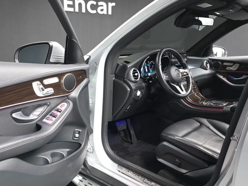 Mercedes-Benz GLC GLC300 4MATIC| 255к.с., снимка 10 - Автомобили и джипове - 56119242