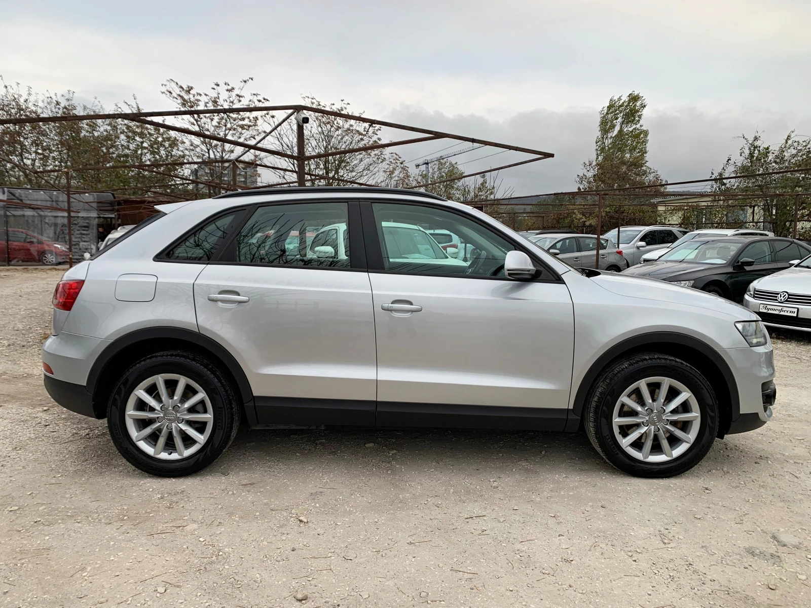 Audi Q3 2.0TDI АВТОМАТИК 4Х4 - изображение 5