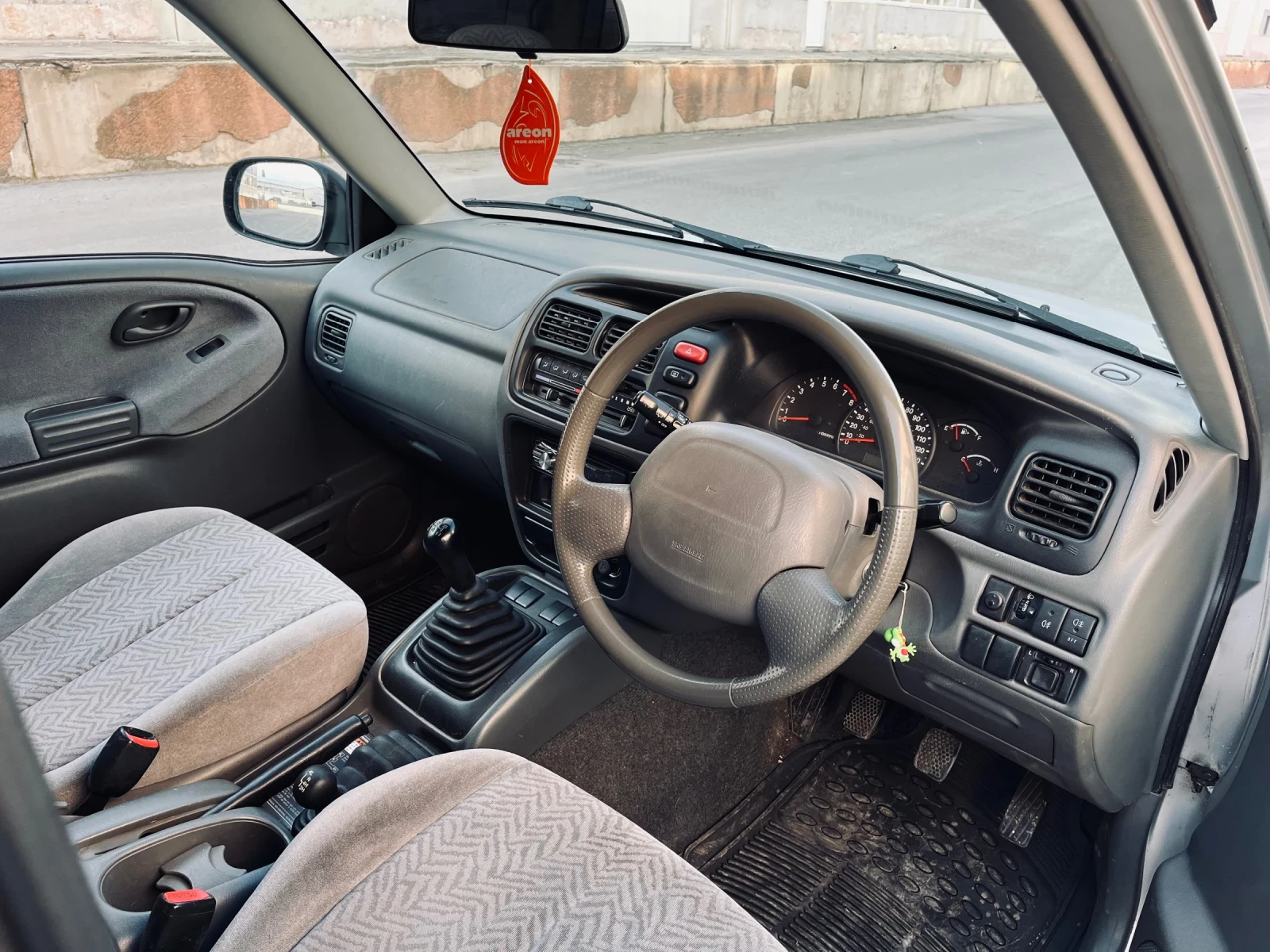 Suzuki Grand vitara 1.6i - изображение 9