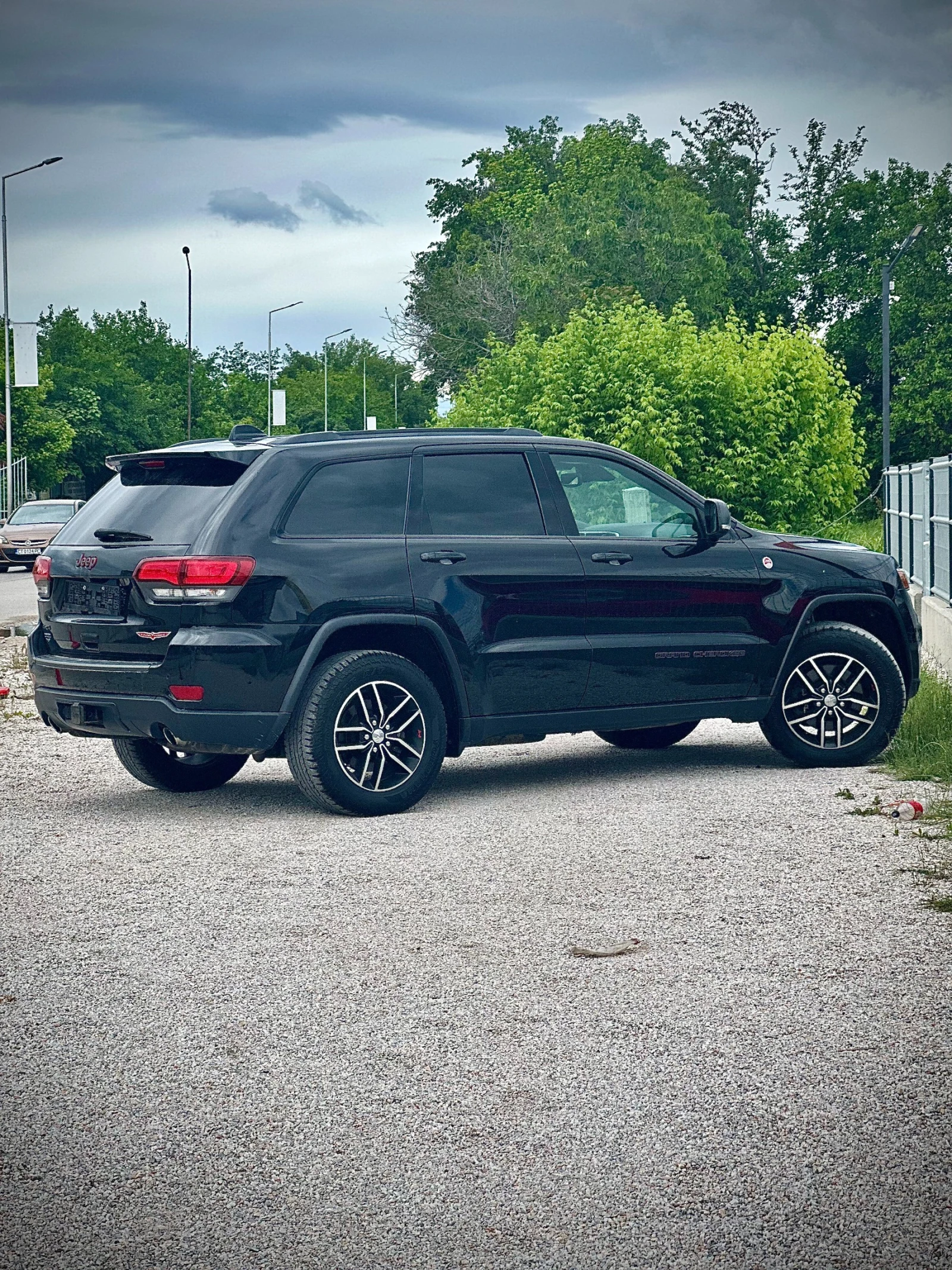 Jeep Grand cherokee TRAILHAWK 5.7 HEMI 0.0% ОСКЪПЯВАНЕ/ 980ЛВ/МЕСЕЦ - изображение 10