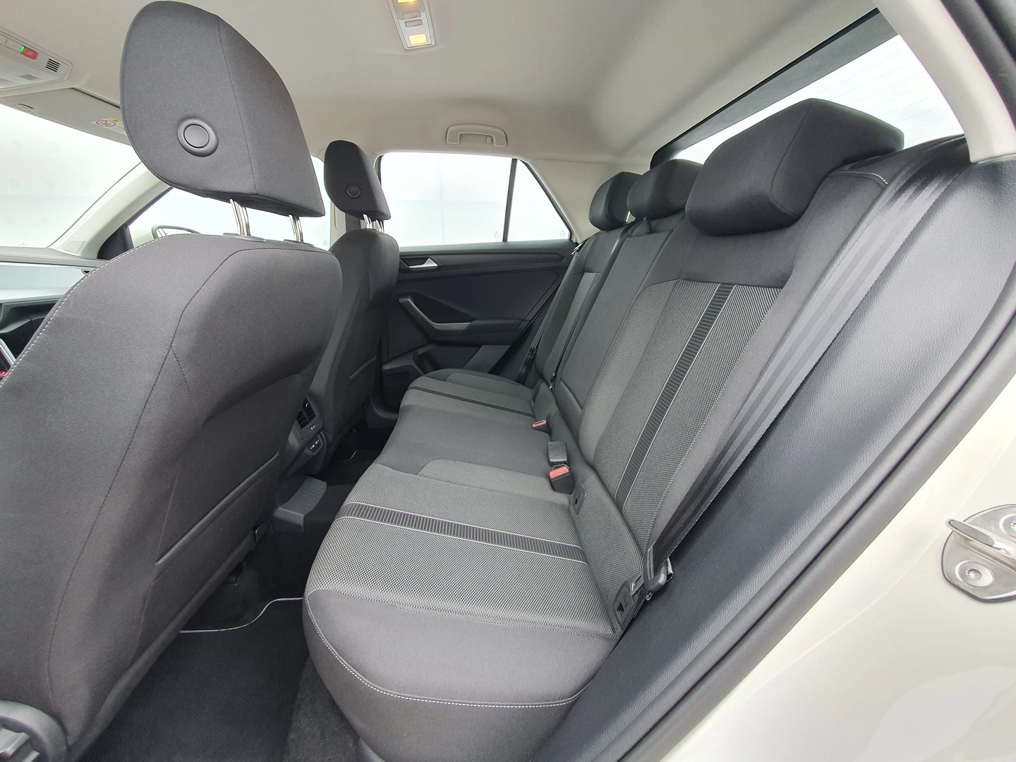 VW T-Roc VW T- Roc Life 1.5 TSI OPF DSG | Mobile.bg — изображение 5