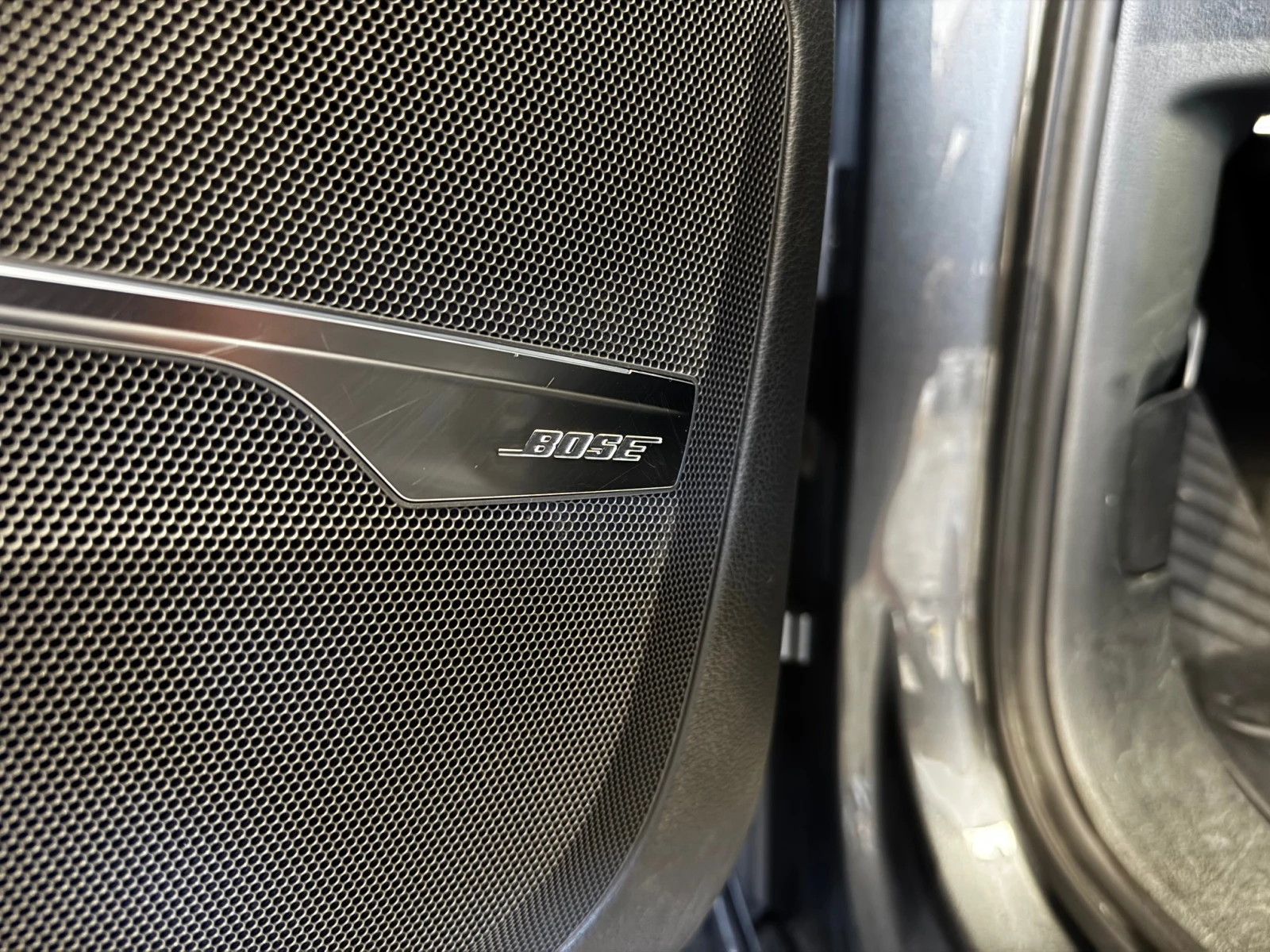 Audi Q7 Technik  | Mobile.bg   16