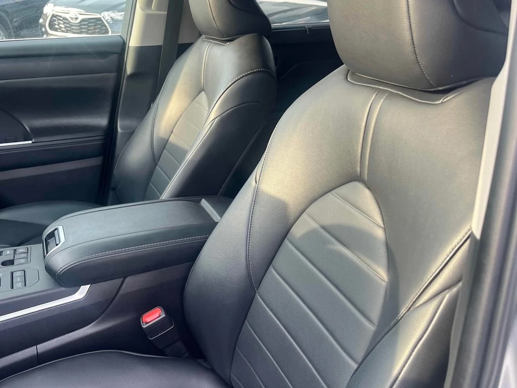 Toyota Highlander * AWD * CARFAX * БЕЗ ПЪРВОНАЧАЛНА ВНОСКА - изображение 10