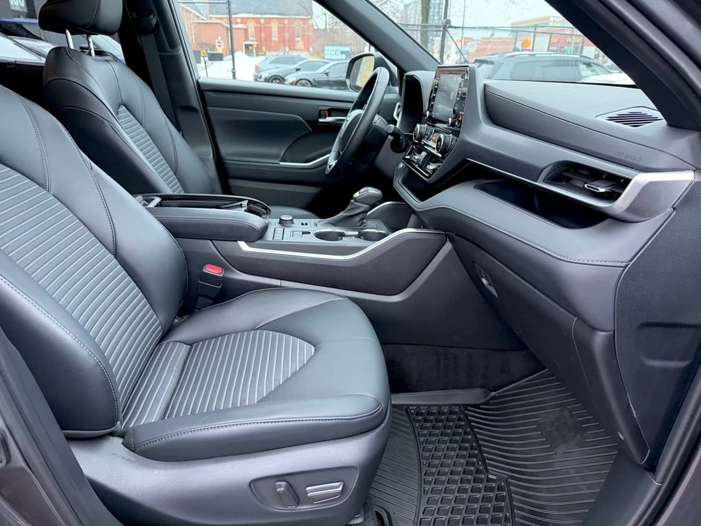 Toyota Highlander XSE AWD| V6| 7 PASS| ONLY 16K KM|  | Mobile.bg � ����������� 14