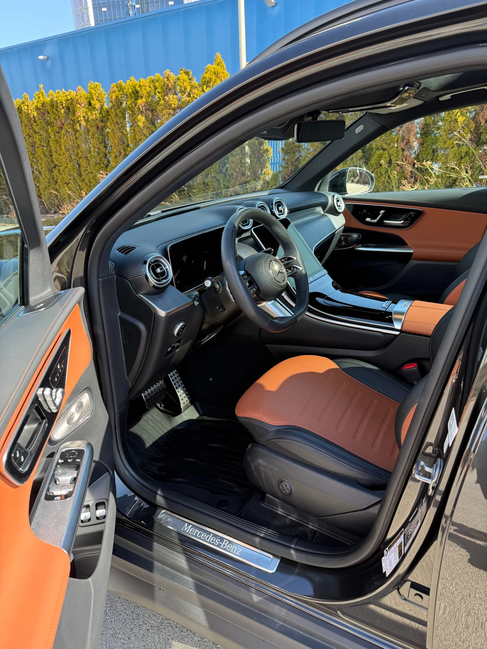 Mercedes-Benz GLC 350e Plug-in Hybrid 7500 km ! ГАРАНЦИОНЕН !!!, снимка 9 - Автомобили и джипове - 53772022