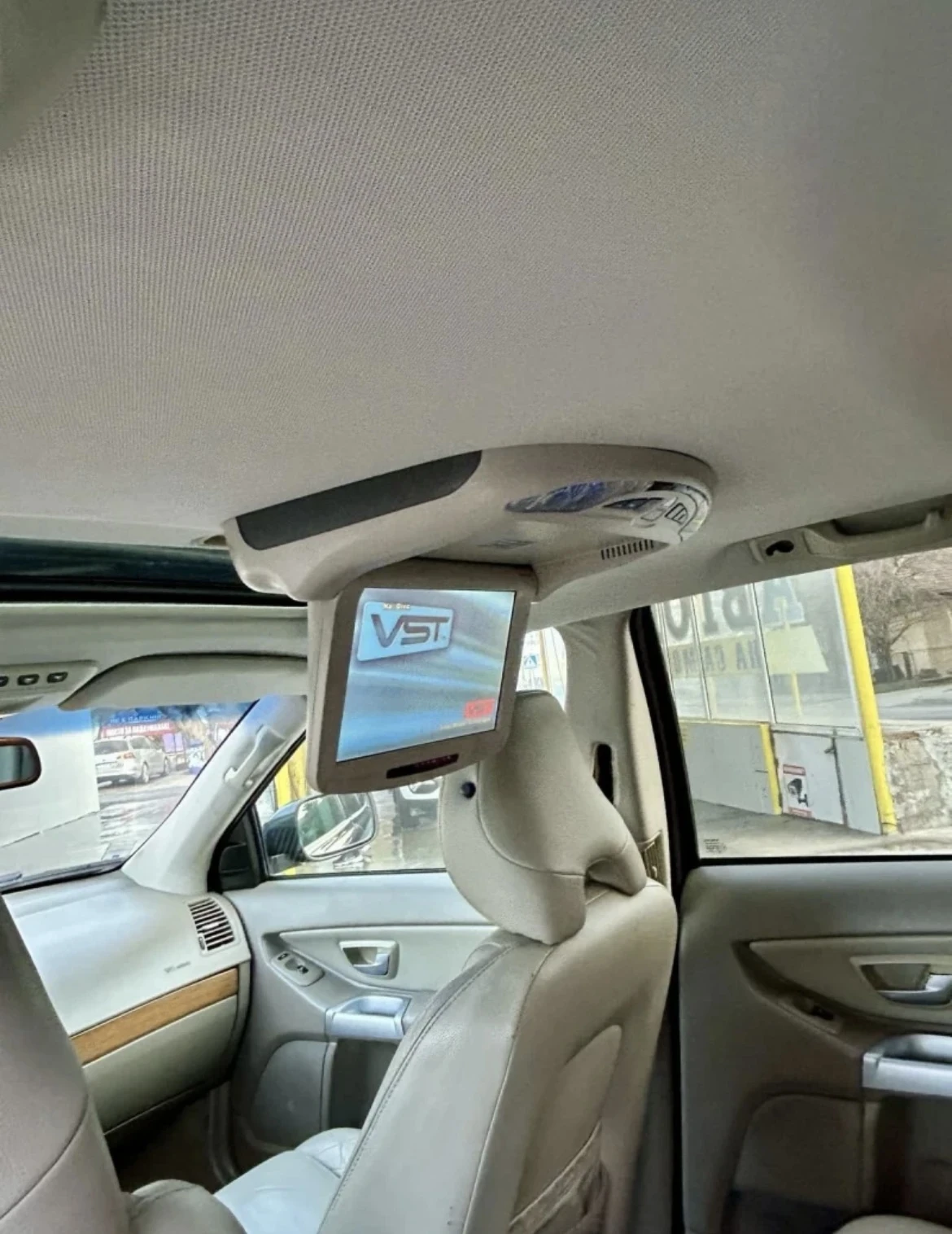 Volvo Xc90  2.5 T Газ 4x4 6+ 1, снимка 9 - Автомобили и джипове - 53877505