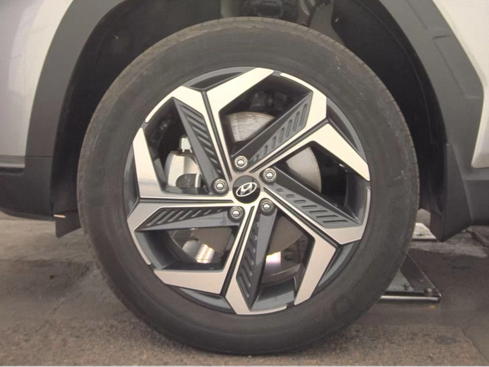 Hyundai Tucson Plug-in Hybrid SEL , снимка 8 - Автомобили и джипове - 54666684