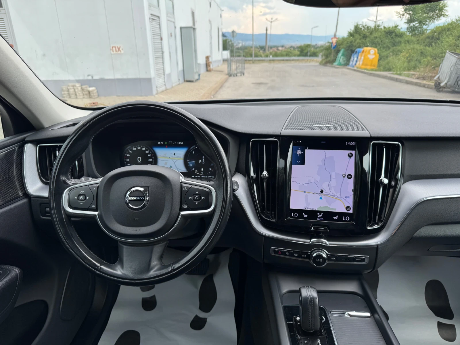 Volvo XC60 2.0D B4 HYBRYD 197/ FACE-LIFT/MOMENTUM PRO/НОВА, снимка 12 - Автомобили и джипове - 55024163