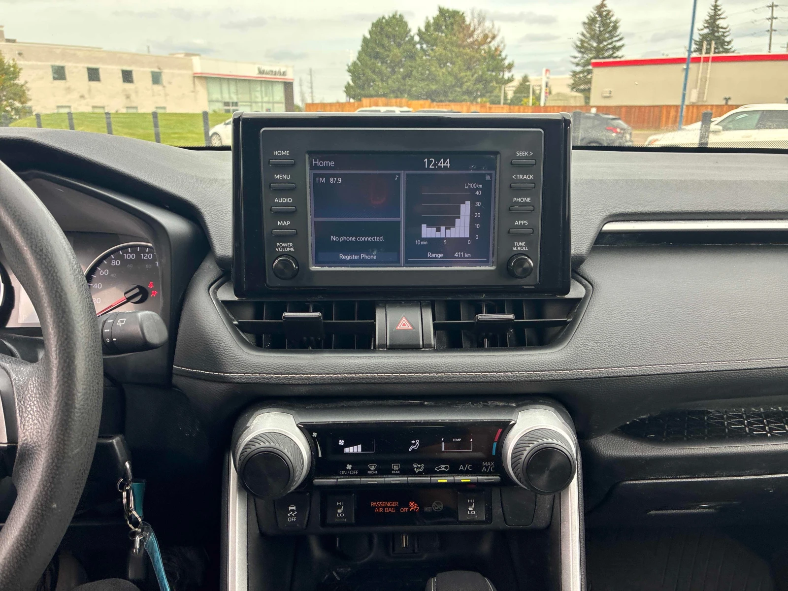 Toyota Rav4 * LE * АВТОКРЕДИТ * ГЛАВНО ПРЕДСТАВИТЕЛСТВО, снимка 10 - Автомобили и джипове - 56020917