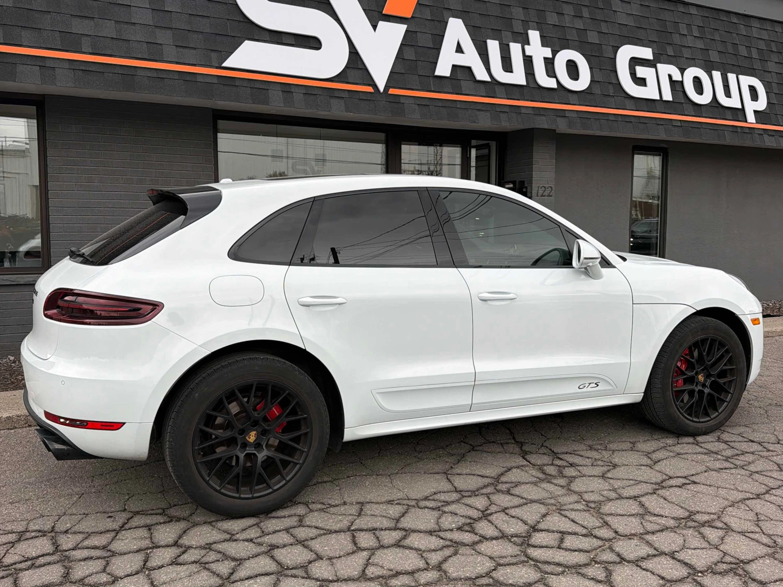 Porsche Macan * GTS * CARBON * KEYLESS * ПОДГРЕВ И ОБДУХВАНЕ* , снимка 4 - Автомобили и джипове - 56107279