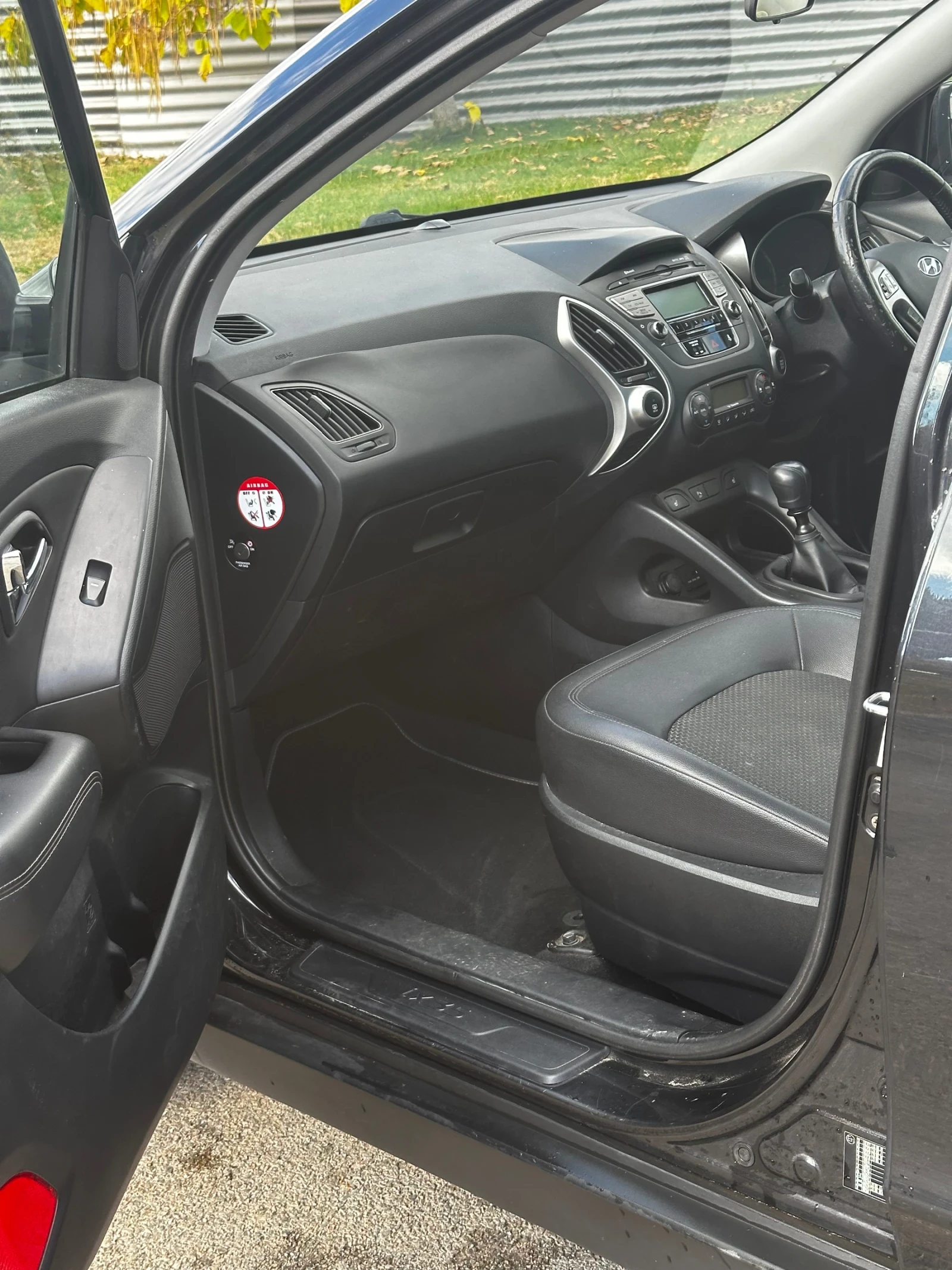 Hyundai IX35 1.7 CRDI, снимка 10 - Автомобили и джипове - 56627679