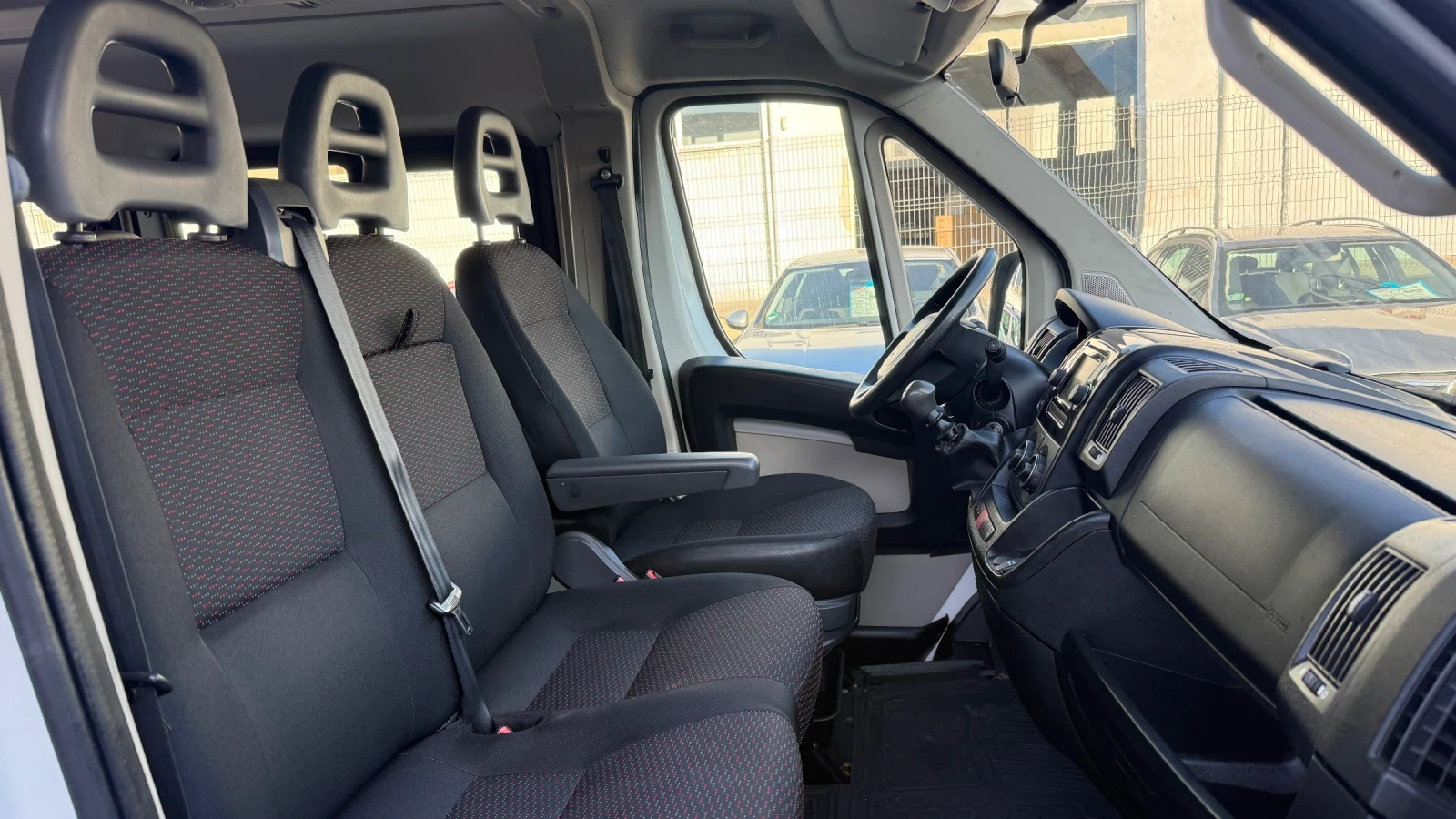 Peugeot Boxer 2.2 HDI, снимка 10 - Бусове и автобуси - 55998845