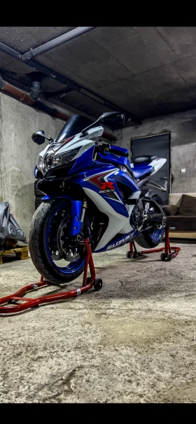 Suzuki Gsxr GSX-R 600 2011, снимка 1