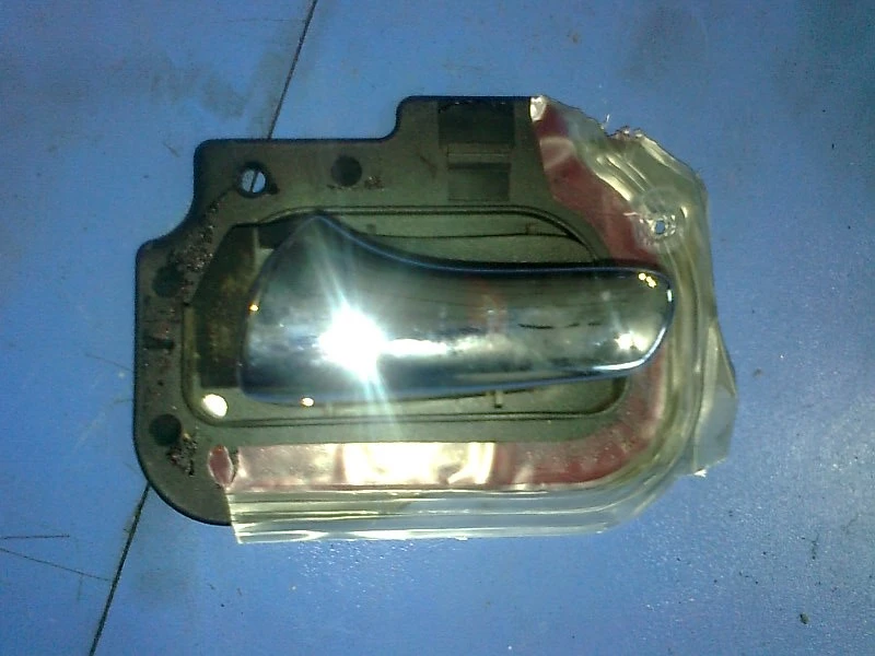 вътрешна дръжка (задна лява) за Опел Векра Б