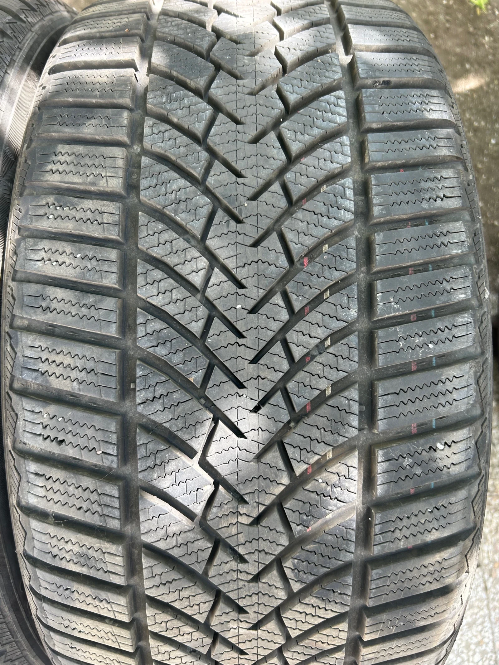 ���� 235/45R19 | Mobile.bg � ����������� 2