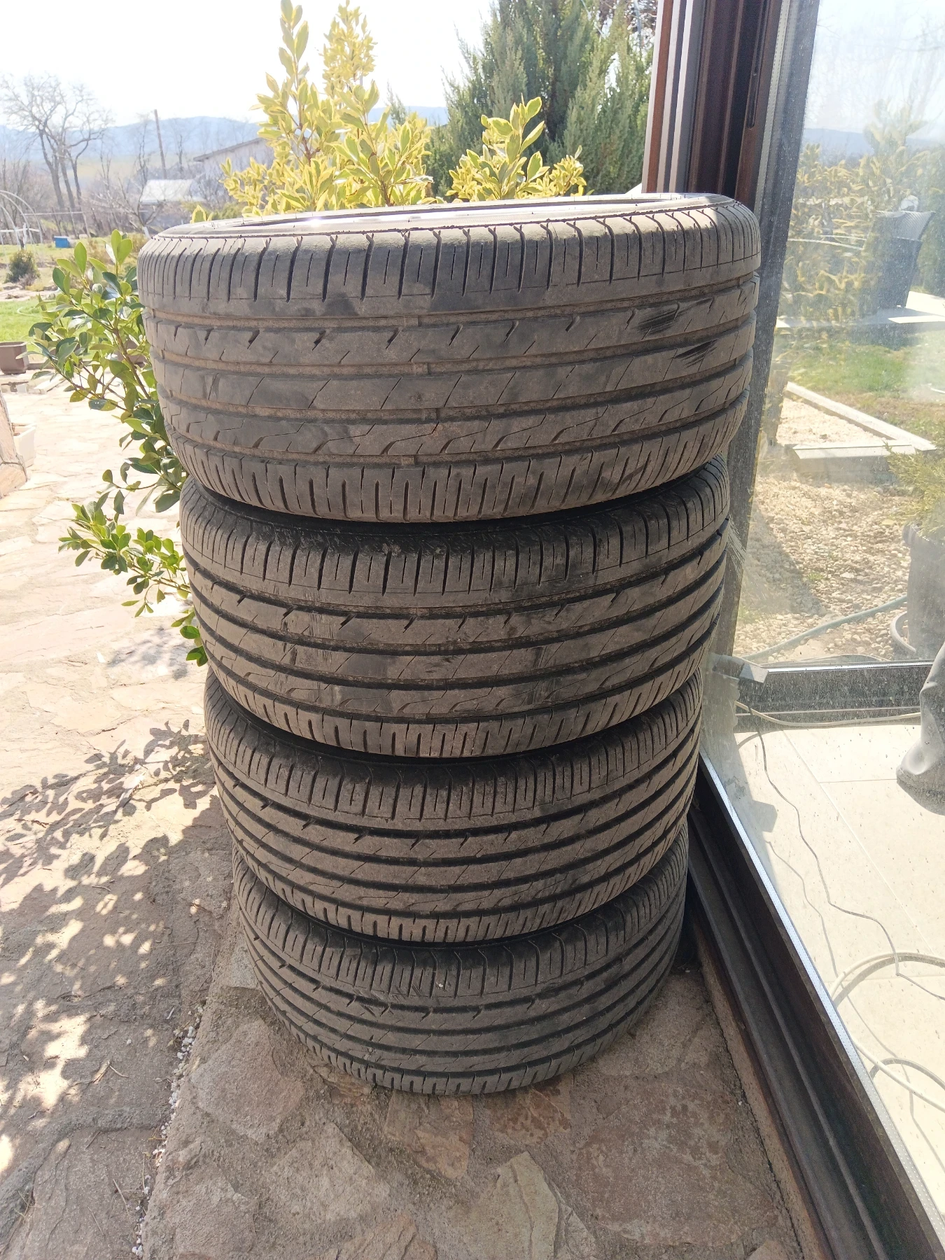 ���� � ������ 245/45R17 �� Mercedes-Benz E 280 | Mobile.bg � ����������� 1