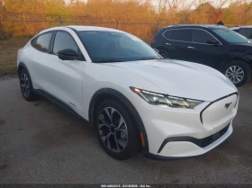 Ford Mustang Mach-E Select