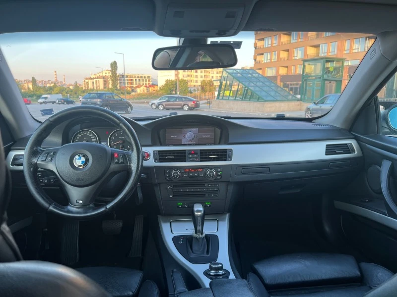 BMW 330 XI, снимка 4 - Автомобили и джипове - 47382475