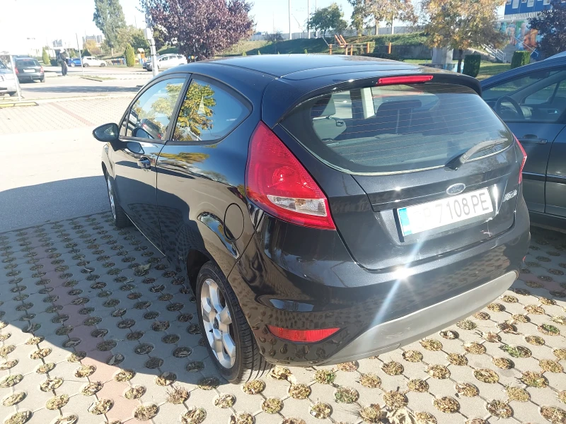 Ford Fiesta, снимка 6 - Автомобили и джипове - 47654909