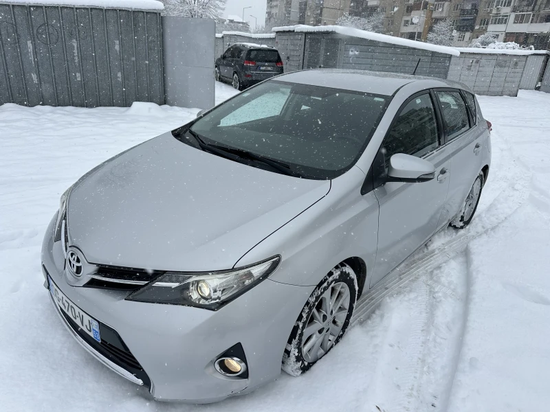 Toyota Auris 1.4 D-4D, снимка 1 - Автомобили и джипове - 49178363