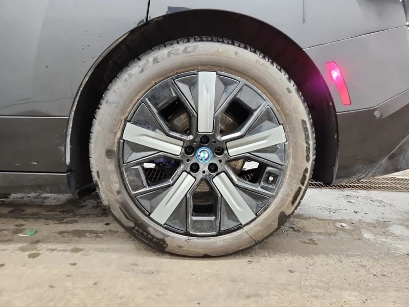 BMW iX * XDRIVE50 * CARFAX * БЕЗ ПЪРВОНАЧАЛНА ВНОСКА, снимка 9 - Автомобили и джипове - 52908896