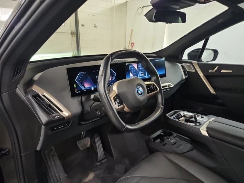 BMW iX * XDRIVE50 * CARFAX * БЕЗ ПЪРВОНАЧАЛНА ВНОСКА, снимка 11 - Автомобили и джипове - 52908896