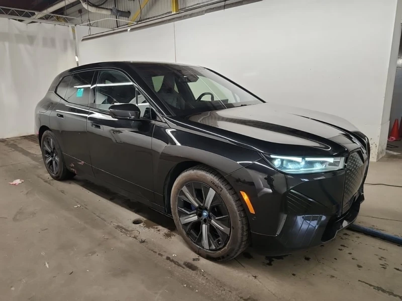BMW iX * XDRIVE50 * CARFAX * БЕЗ ПЪРВОНАЧАЛНА ВНОСКА, снимка 3 - Автомобили и джипове - 52908896