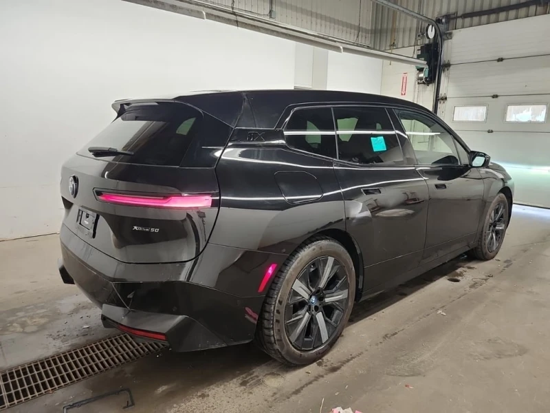 BMW iX * XDRIVE50 * CARFAX * БЕЗ ПЪРВОНАЧАЛНА ВНОСКА, снимка 4 - Автомобили и джипове - 52908896