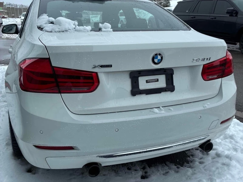 BMW 330 XDRIVE * B48* 8ZF* ГЛАВНО ПРЕДСТАВИТЕЛСТВО НА BMW , снимка 5 - Автомобили и джипове - 53407666