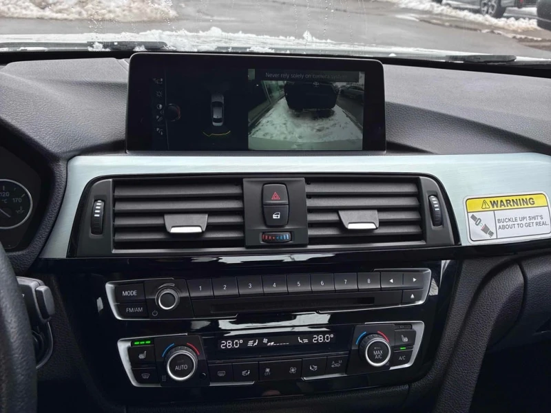 BMW 330 XDRIVE * B48* 8ZF* ГЛАВНО ПРЕДСТАВИТЕЛСТВО НА BMW , снимка 10 - Автомобили и джипове - 53407666