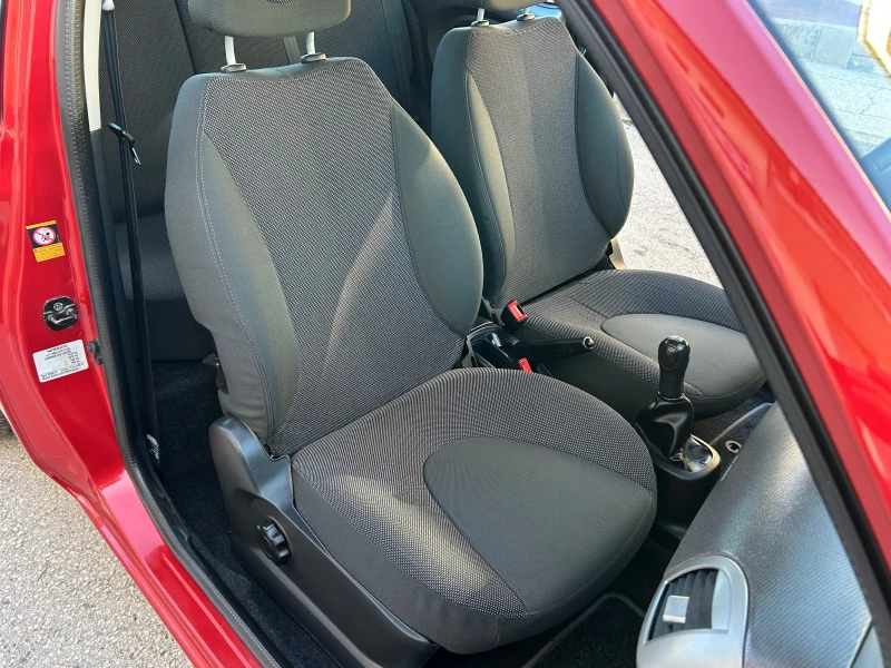 Nissan Micra 1.2i КЛИМАТИК, снимка 11 - Автомобили и джипове - 53478415