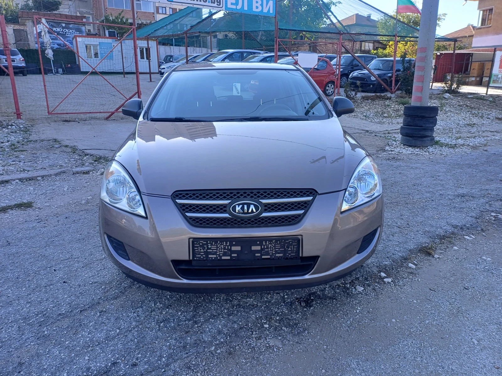 Kia Ceed 1.4i  GPL - изображение 2