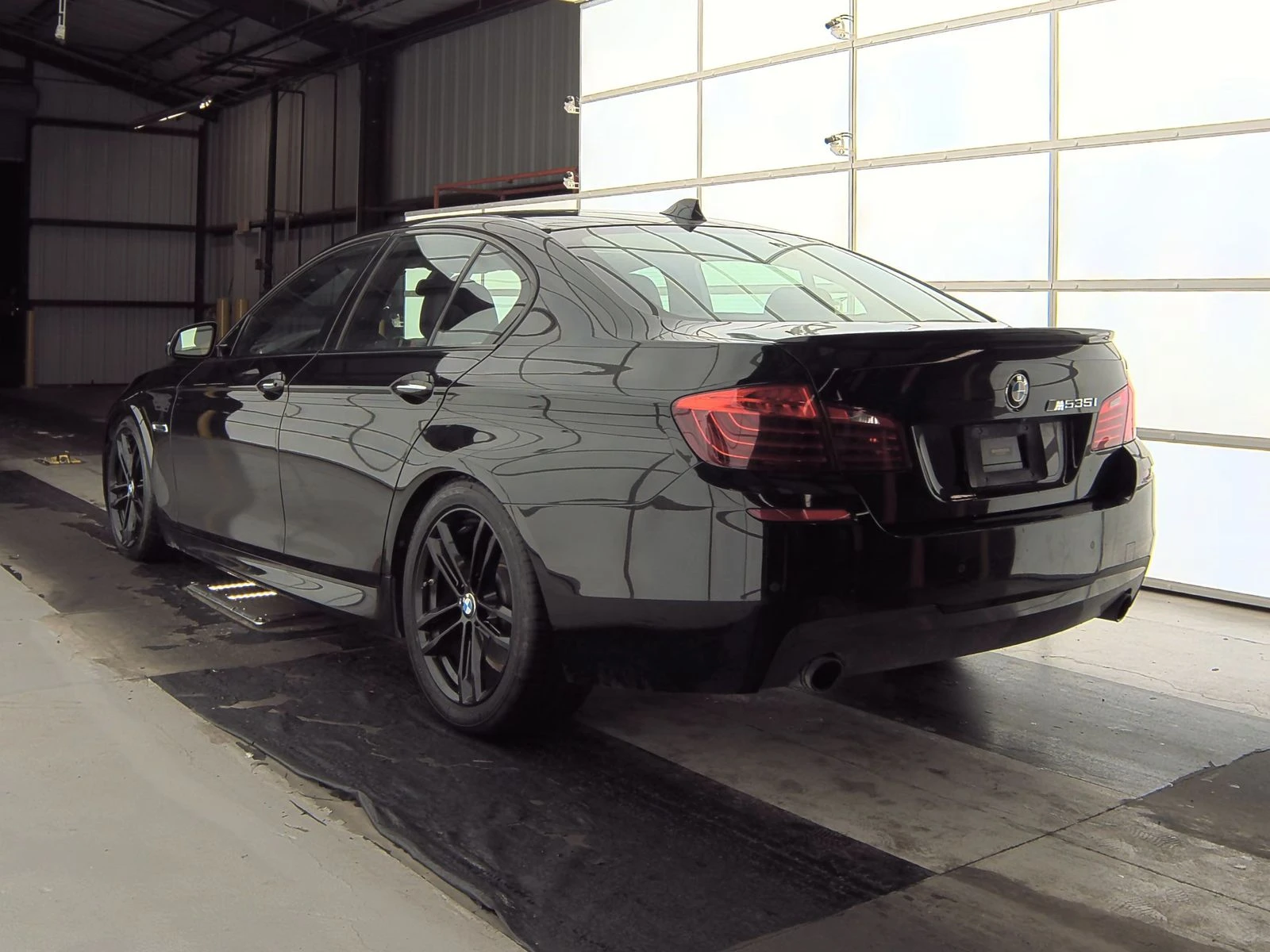BMW 535 FACELIFT* M-PACK* HEADUP* HARMAN* KEYLESS* M-ОКАЧВ - изображение 5