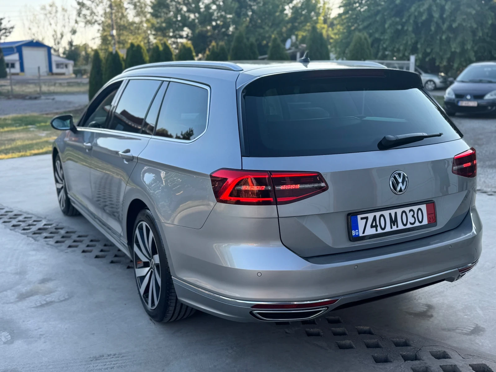 VW Passat R-line - изображение 4