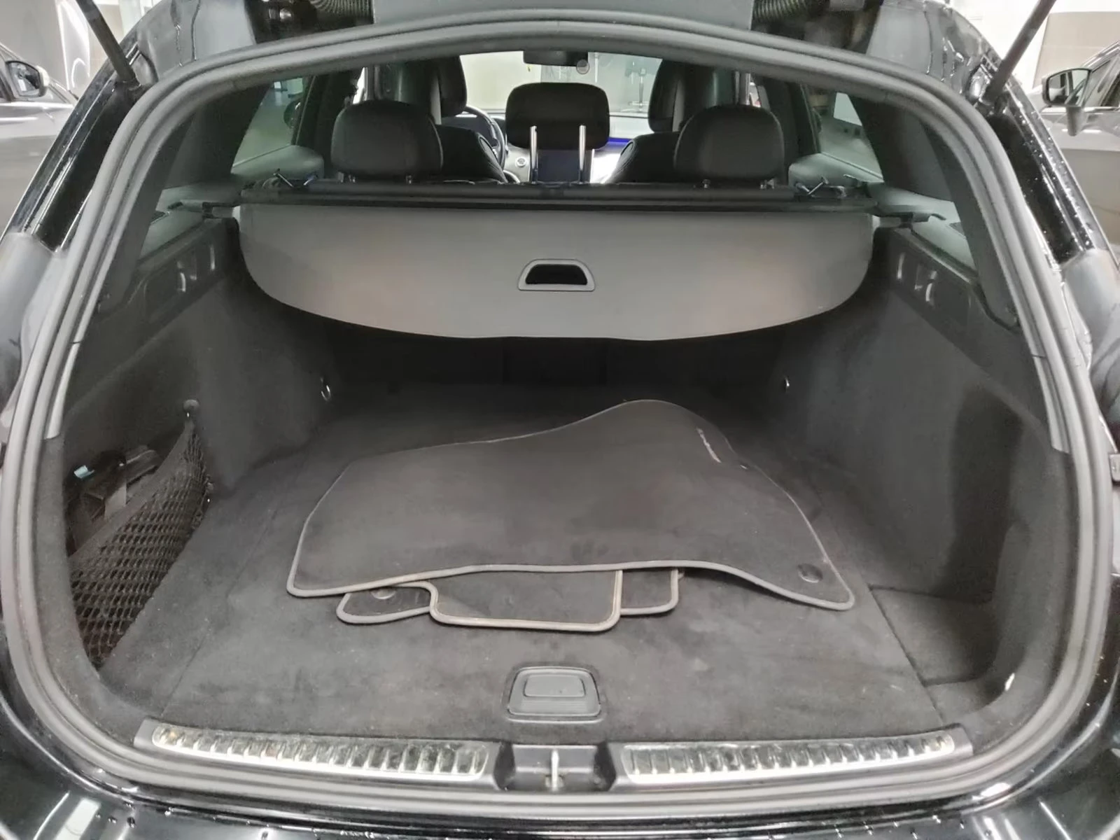 Mercedes-Benz C 220 AMG-LINE/200HP/DISTR+ /ACC/BSA/L.ASS/VCONTROL/848f - изображение 4