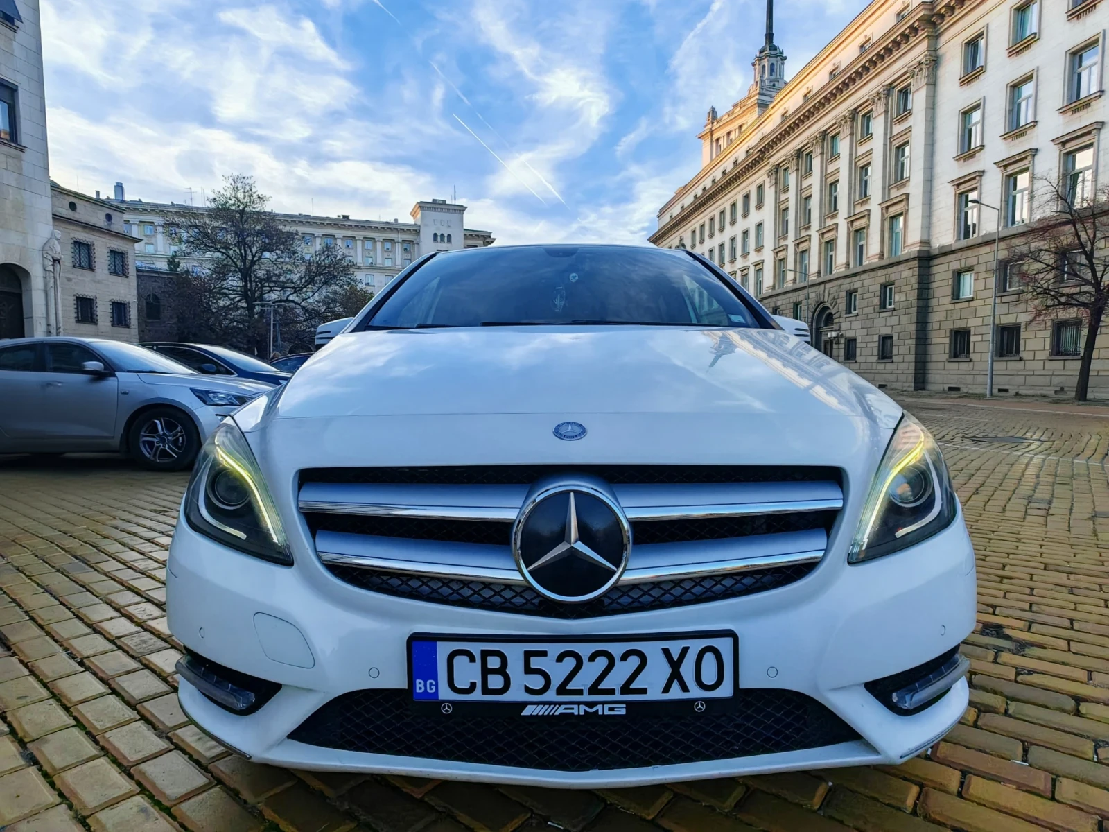 Mercedes-Benz B 180 AMG Пакет, Premium Edition, AUTOMATIC EVRO5B FULL - изображение 2