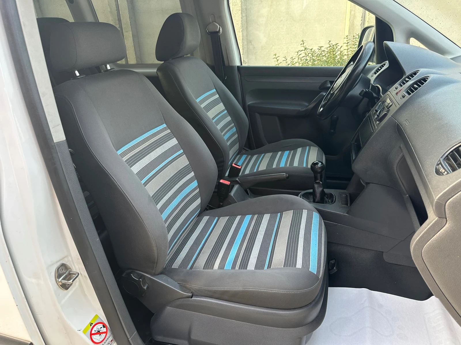 VW Caddy 1, 2tsi Live Проблем Мотор, снимка 10 - Автомобили и джипове - 53878230