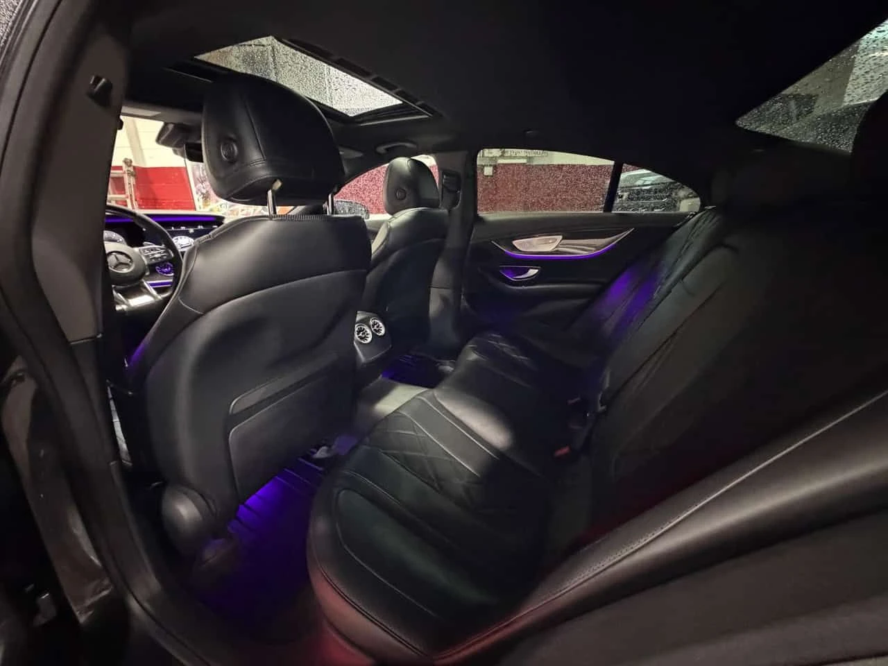 Mercedes-Benz CLS 53 AMG * CARFAX * CARBON * МАСАЖИ * ХЕДЪП * ВЪЗДУШНО, снимка 15 - Автомобили и джипове - 53991941