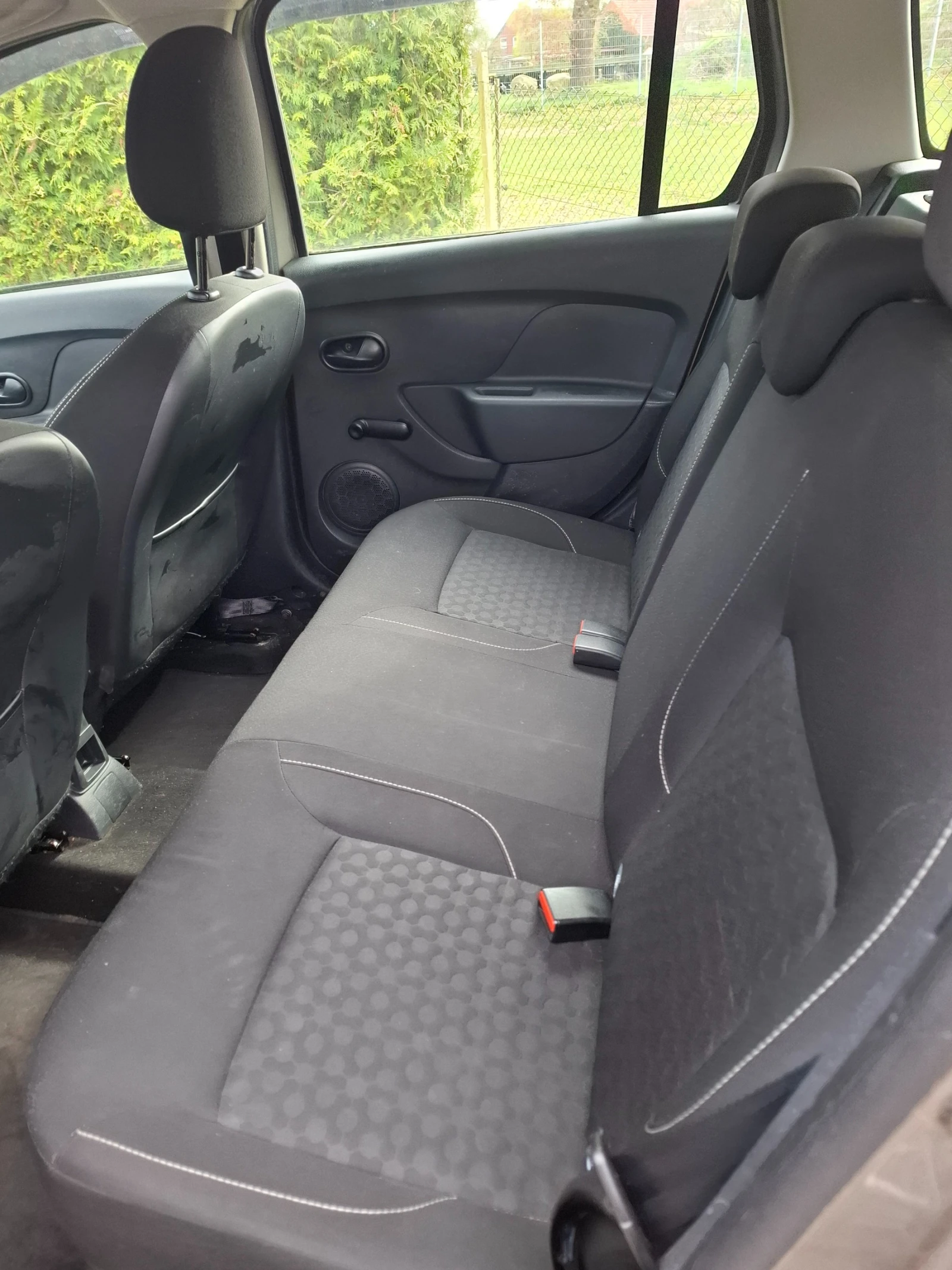 Dacia Logan 7SDAA, снимка 10 - Автомобили и джипове - 54081202