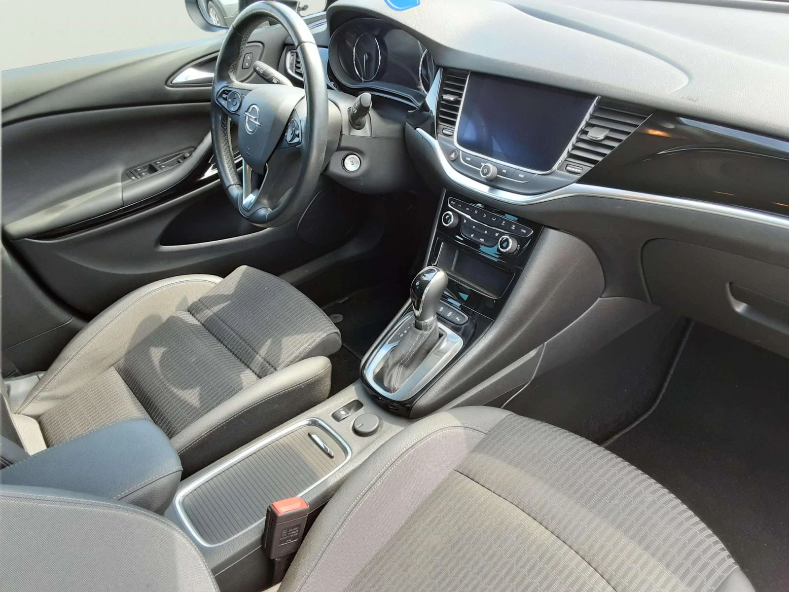 Opel Astra 1.5, снимка 11 - Автомобили и джипове - 54516137