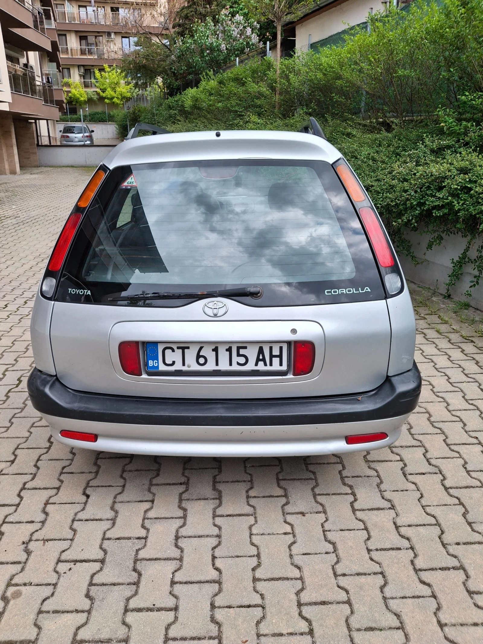 Toyota Corolla, снимка 2 - Автомобили и джипове - 54634010