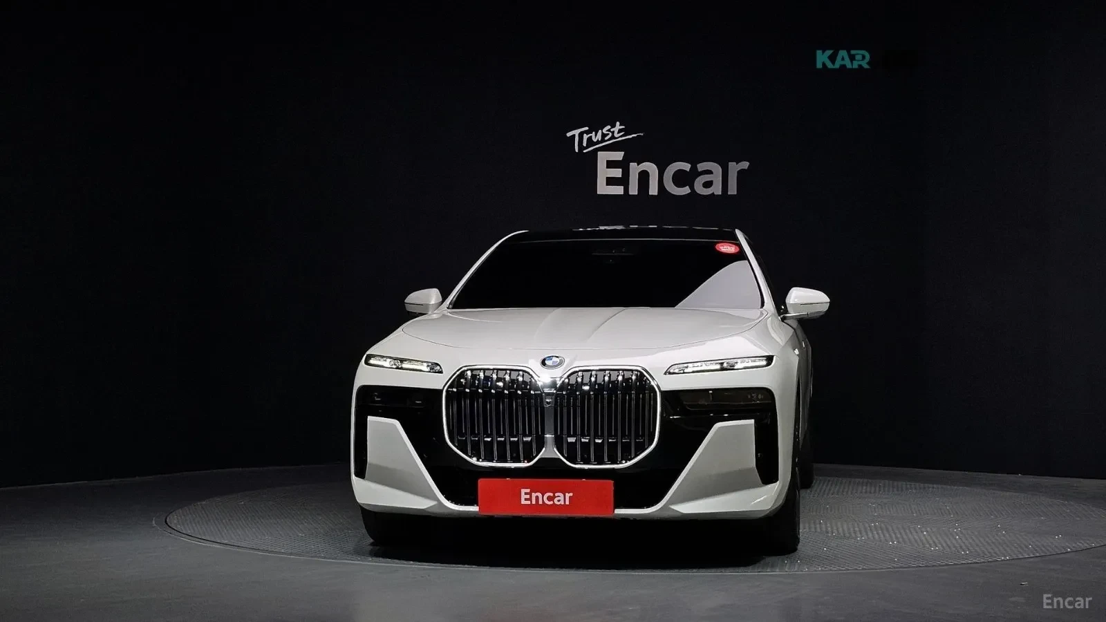 BMW 740 * M PACK* MAX* 360* Ambient Light* Head-up* ПАНО* , снимка 12 - Автомобили и джипове - 55120955