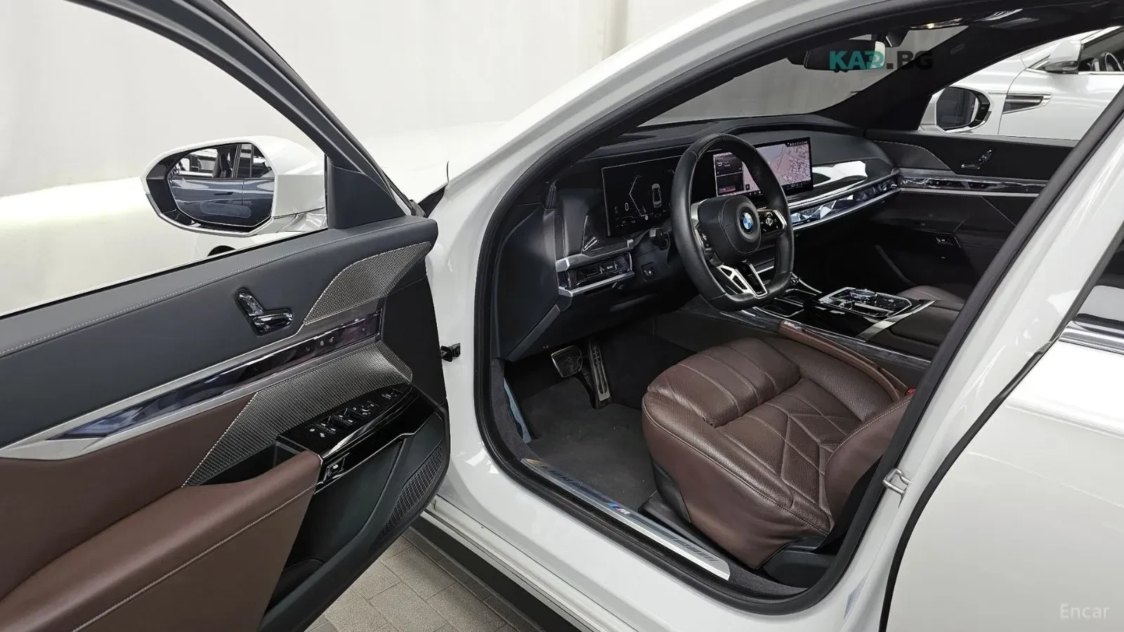 BMW 740 * M PACK* MAX* 360* Ambient Light* Head-up* ПАНО* , снимка 17 - Автомобили и джипове - 55120955