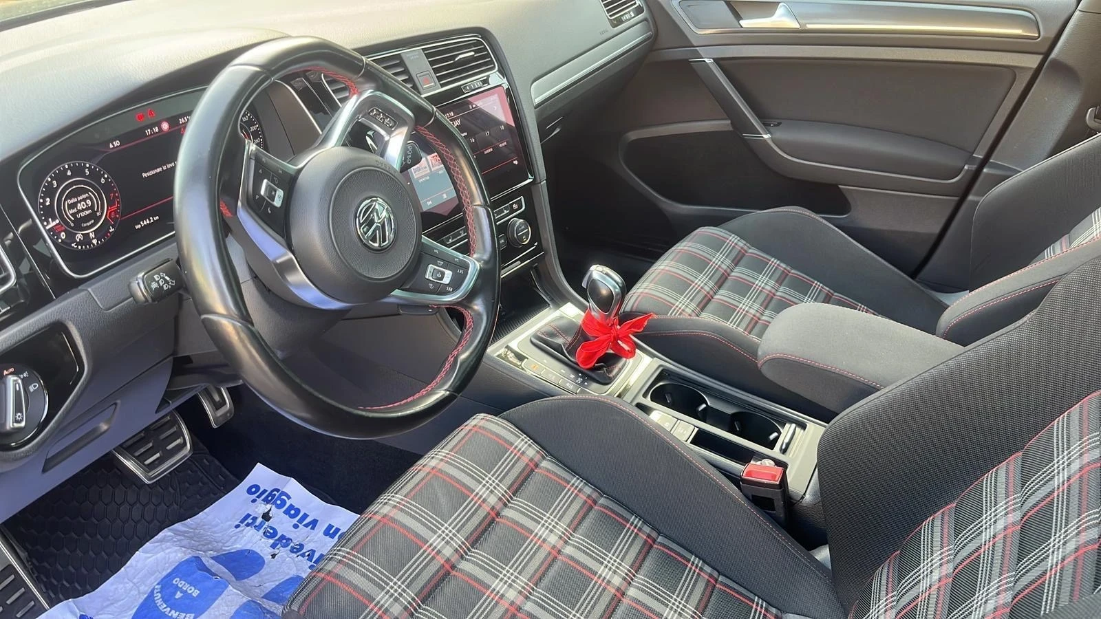 VW Golf Business GTI Performance 2.0 TSI DSG 5P 4 Free BMT, снимка 17 - Автомобили и джипове - 55170056
