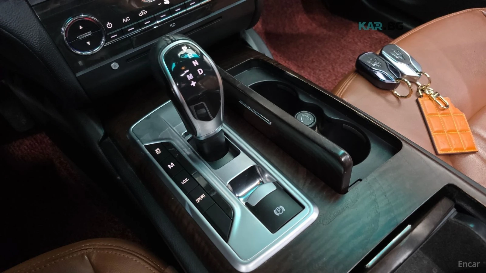 Maserati Ghibli КОЖА* ПОДГРЕВ* ПАНО* КАМЕРА, снимка 7 - Автомобили и джипове - 55403327