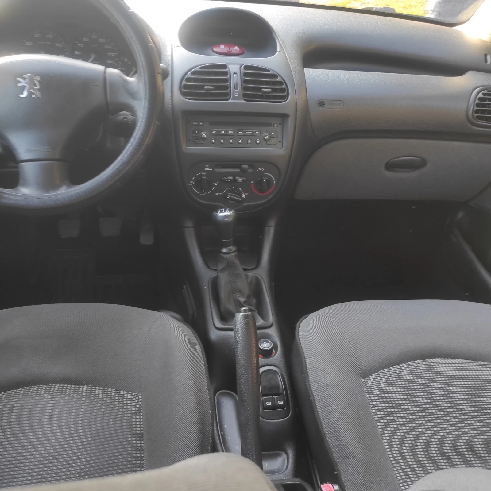 Peugeot 206, снимка 10 - Автомобили и джипове - 55436794