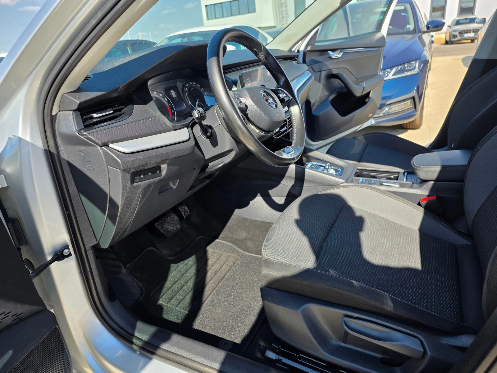 Skoda Octavia С Гаранция 2.0TDI-А/Т-150кс, снимка 13 - Автомобили и джипове - 55530315