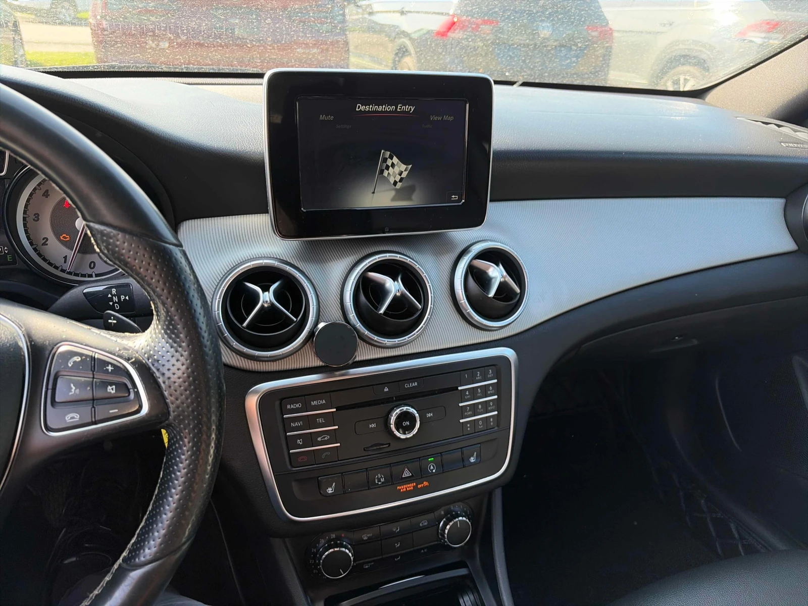 Mercedes-Benz CLA 250 * CARFAX * ОПЦИЯ ЗА ФИНАНСИРАНЕ , снимка 9 - Автомобили и джипове - 55986597