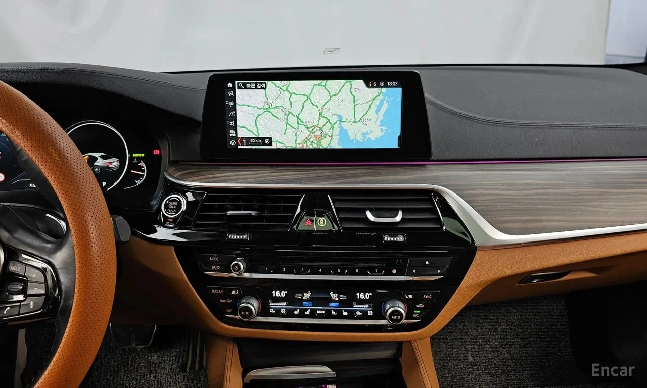 BMW 520 M Sport Package Plus | ЦЕНА ДО БЪЛГАРИЯ, снимка 14 - Автомобили и джипове - 56107478
