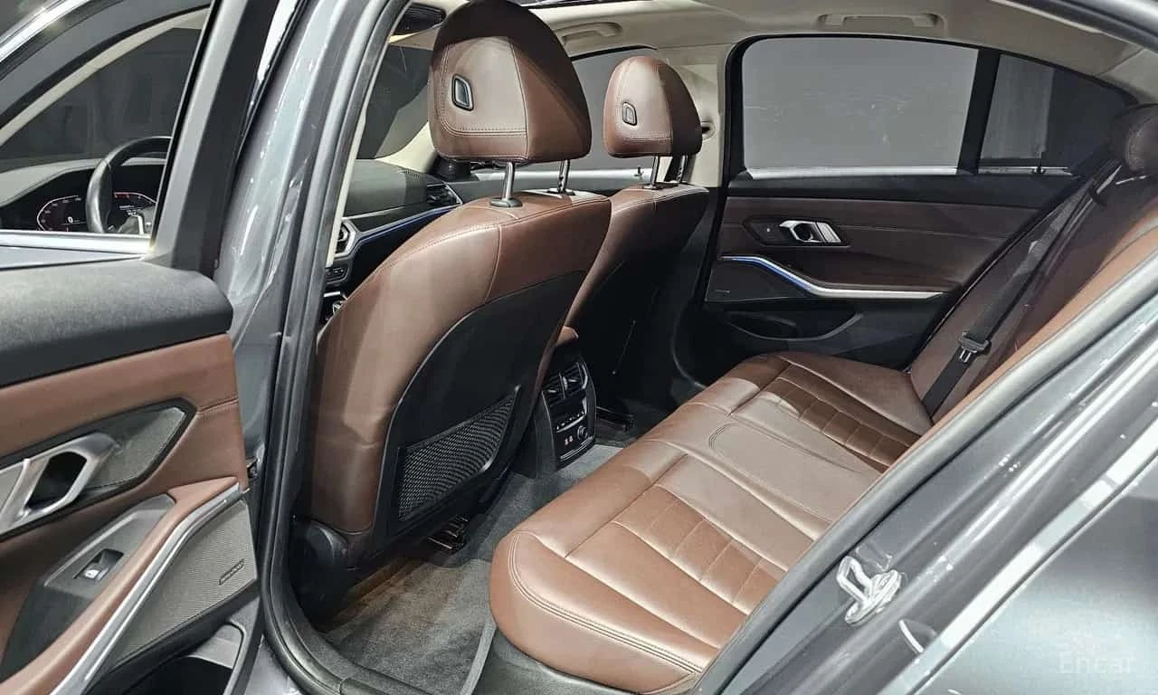 BMW 320 * 320d Luxury * ЦЕНА ДО БГ, снимка 15 - Автомобили и джипове - 56313510